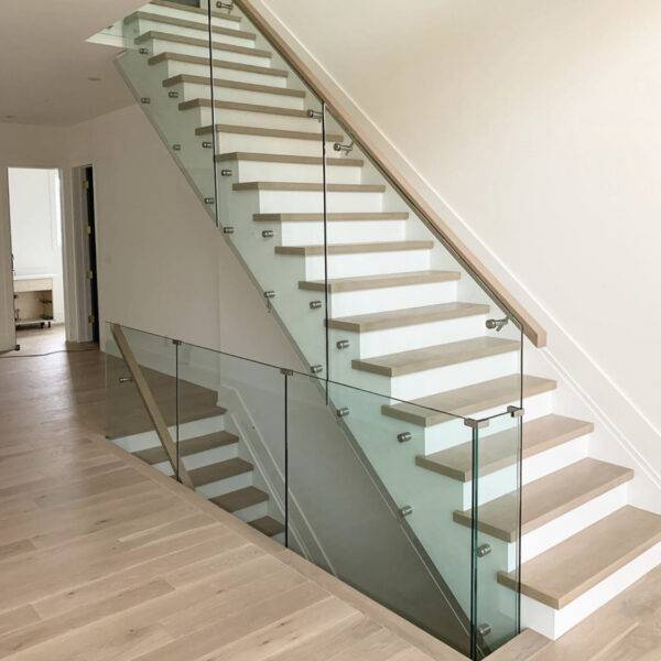 Interior railings in wood, glass or steel is our expertise at Bloor Railing in Oshawa